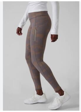 NWT Athleta Rainier Reflective Leggings 2X - Cold Weather Thermal Running Tights